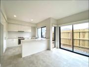 Modern and spacious townhouse