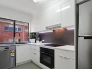 Modern Apartment in Convenient Location