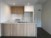 MODERN APARTMENT IN LIVERPOOL CBD