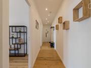 Modern Apartment in Prime Location – Steps from...