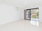 MODERN APARTMENT IN THE HEART OF MOUNT GRAVATT