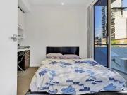 Modern Apartment in the Heart of the City – Stylish,...