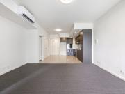 Modern apartment living in a prime Riverwood location