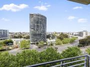 Modern Apartment Living in Prime St Kilda Road Location
