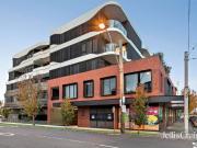 Modern apartment living in the heart of Ascot Vale