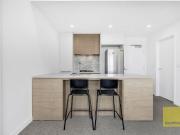 Modern Apartment Steps from Williams Landing Shopping...