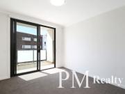 Modern Apartment with an Abundance of Space and Light