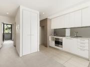 Modern Apartment with Lyon Street and the Melbourne CBD...