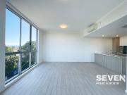 MODERN APARTMENT WITH MOUNTAIN VIEW