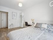 Modern apartment with Netflix & home cinema in Dresden,...