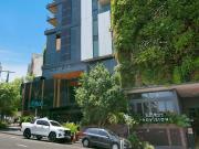 Modern Apartment with Pool and Gym Facilities