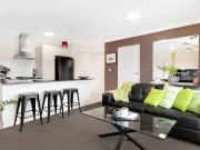 Modern Apartment with Story Bridge Views!