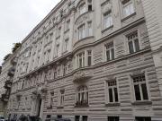 Modern ausgestattete Büroflächen in repräsentativem Altbau!