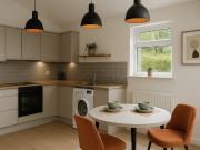 Modern, bright and airy 2 bed property