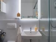 Modern, bright and quiet 2 room business apartment with...