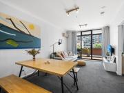 Modern & Bright North Facing One Bedroom Apartment Modern & Bright North Facing One Bedroom Apartment