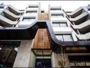 Modern Central 2 Bed Apartment with Parking