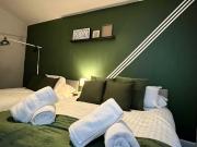 Modern Central 3BR Apartment Birmingham