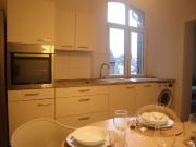 Modern Central Apartment with 2 Rooms, Separate Kitchen,...