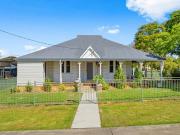 MODERN CHARM WELCOMING NEW OWNERS UNDER THE HAMMER