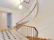 Modern, charming 57 m2 flat in the heart of the lively...