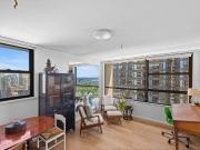 Modern City Retreat with Hyde Park and Harbour Views