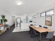 Furnished Modern Coastal Living 450m To The Beach