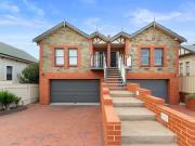 Modern Coastal Living in Prime Semaphore Location