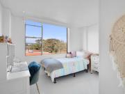 Modern Coastal Living, Ocean Views and Lock Up Garage