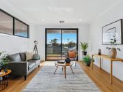 Modern Coastal Luxury. Moments from the Beach