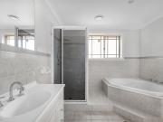 Modern Coastal Townhouse in Prime East Corrimal Location