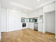 Modern Comfort & Convenience | 2 Bed in Central Blacktown
