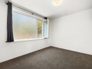 Modern Comfort Just Steps from Lyneham Shops