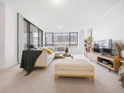 Modern Comfort with Study in the Heart of Ryde