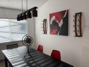 Modern & comfy Longwood House with Dining area