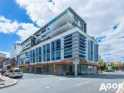 Modern Corner Office Vacant Possession! Modern Corner Office Vacant Possession!