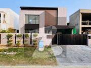 Modern Design 1 Kanal House Available For Rent in DHA...