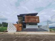 Modern Design House and Lot for Sale in Sun Valley...