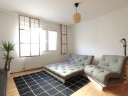 Modern designer apartment next to the U1 underground...