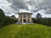 Modern Detached House with Large Garden & Terrace –...