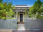 MODERN DOUBLE FRONTED TERRACE HOME IN GREAT LOCATION!