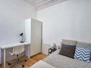 Modern double interior bedroom in Cais do Sodré Room 1