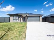Modern Easy Living in Desirable Yarrawonga