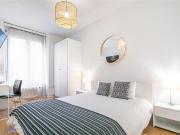 Modern eingerichtetes Studio in der Nähe des Bahnhofs...