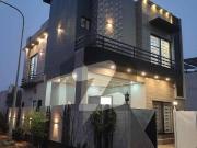 Modern & Elegant 5.5 Marla Bungalow for Rent Located at...