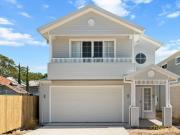 Modern Elegant Family Home in Inner City!