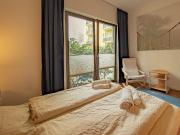 Modern, exclusive flat with well equipped kitchen,...