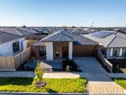 Modern Family Comfort in Sunbury's Maplestone Estate
