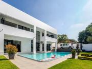 modern family haven with pool and ou.