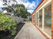 MODERN FAMILY HOME CLOSE TO ALL AMENTIES